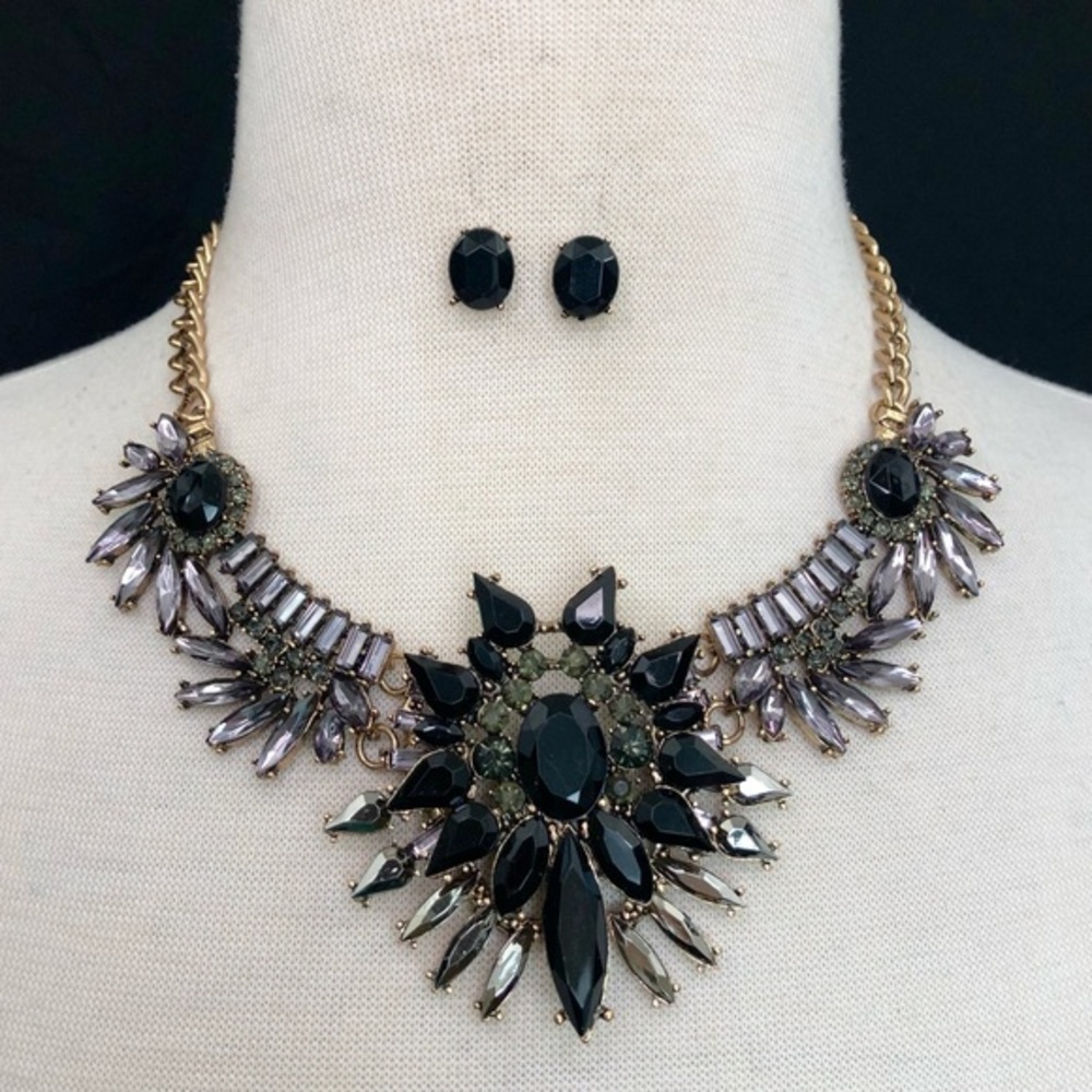 Funky Flair Black Gray Rhinestone Gem Necklace Earrings Set